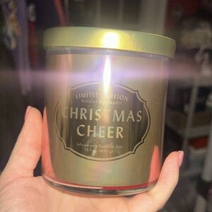 Christmas cheer 2 wick NWT